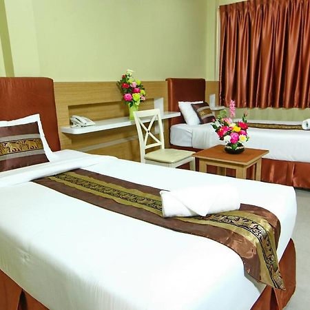 The Pine Resort Pathum Thani Eksteriør bilde