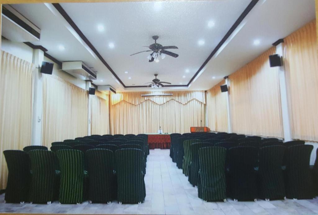 The Pine Resort Pathum Thani Eksteriør bilde