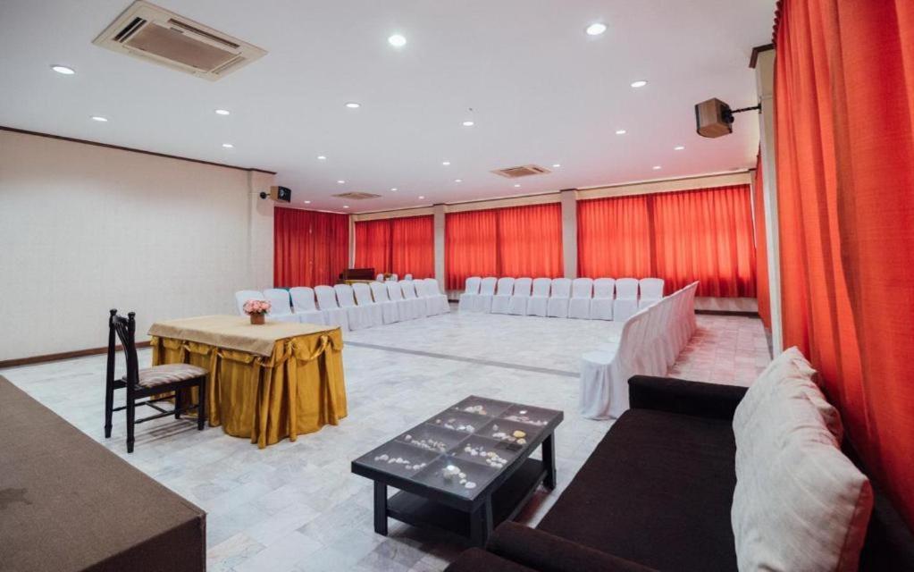 The Pine Resort Pathum Thani Eksteriør bilde