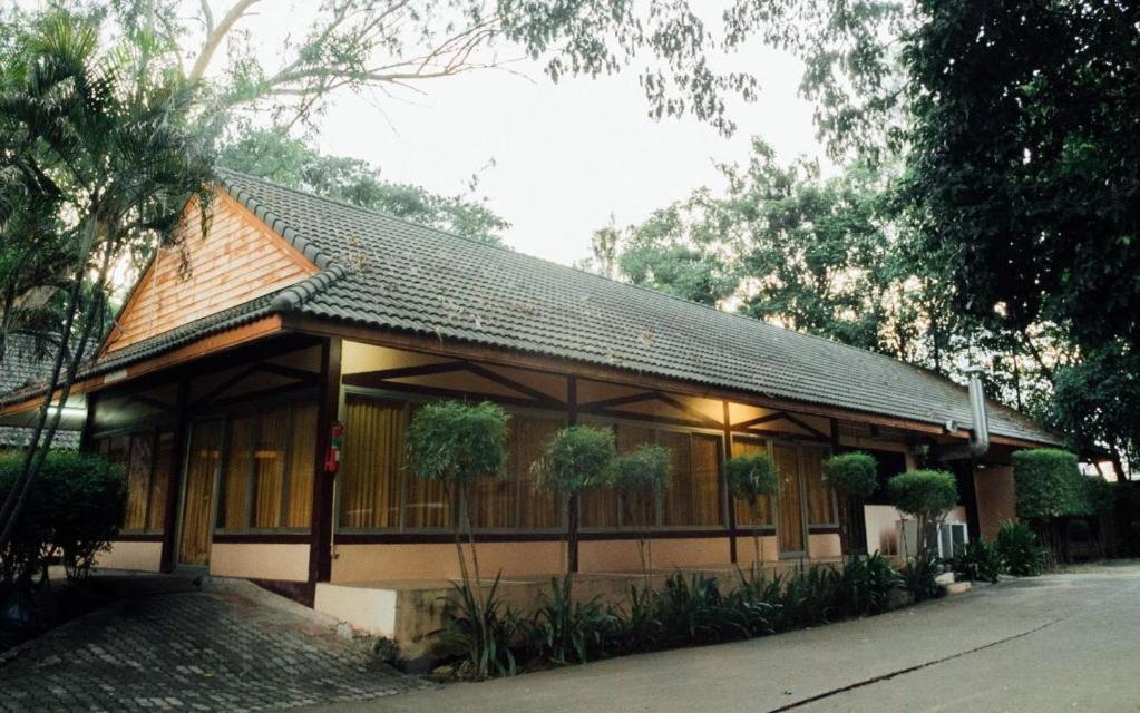 The Pine Resort Pathum Thani Eksteriør bilde