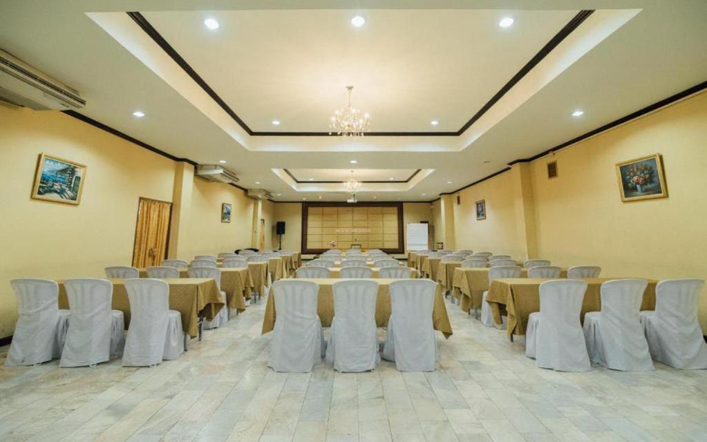 The Pine Resort Pathum Thani Eksteriør bilde