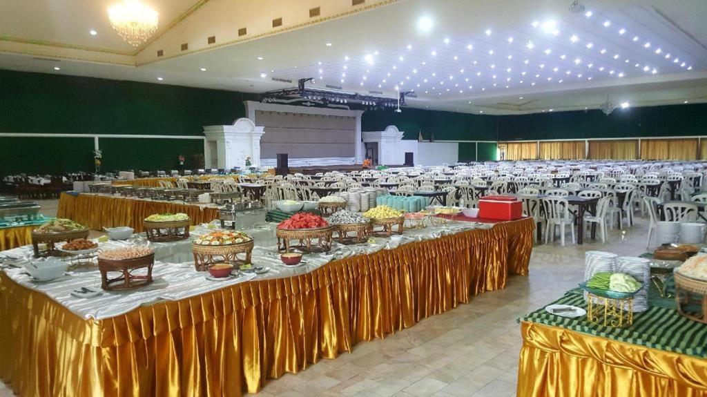 The Pine Resort Pathum Thani Eksteriør bilde