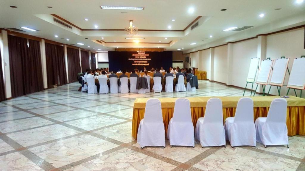 The Pine Resort Pathum Thani Eksteriør bilde
