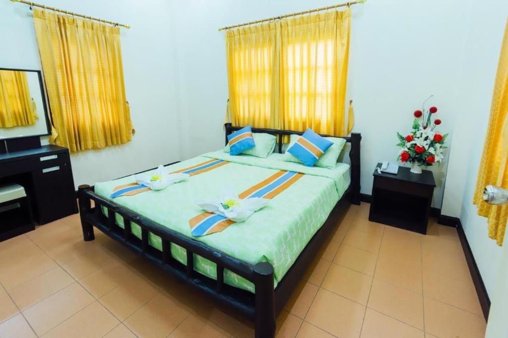 The Pine Resort Pathum Thani Eksteriør bilde