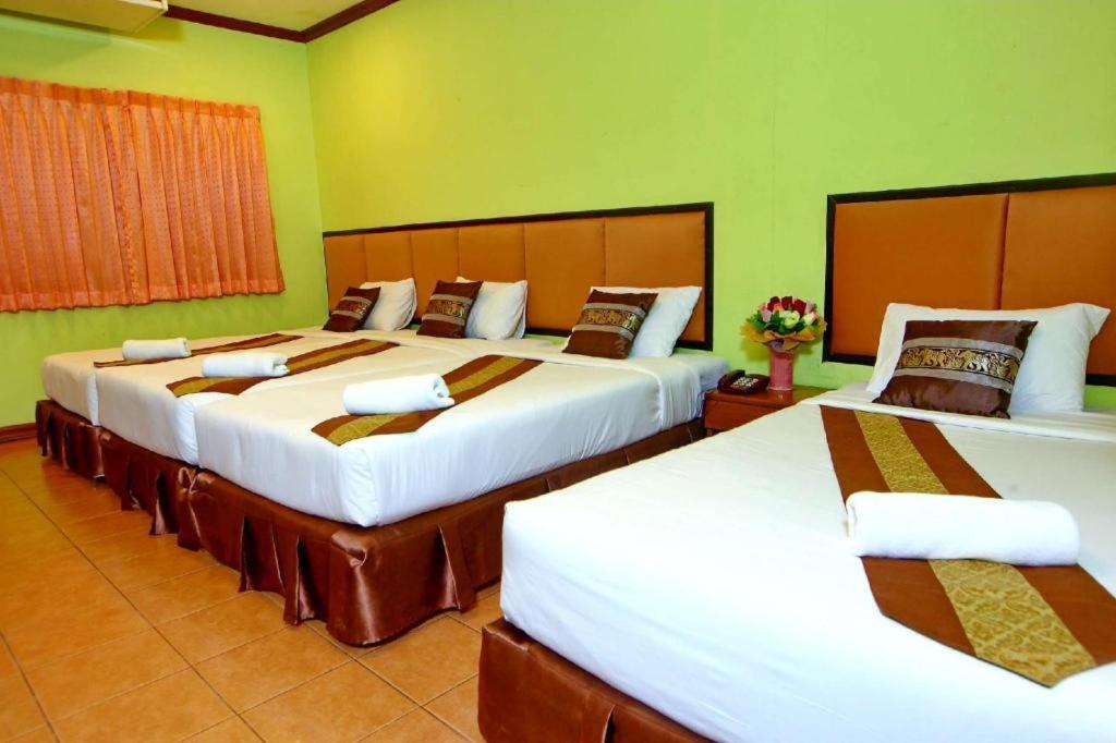 The Pine Resort Pathum Thani Eksteriør bilde