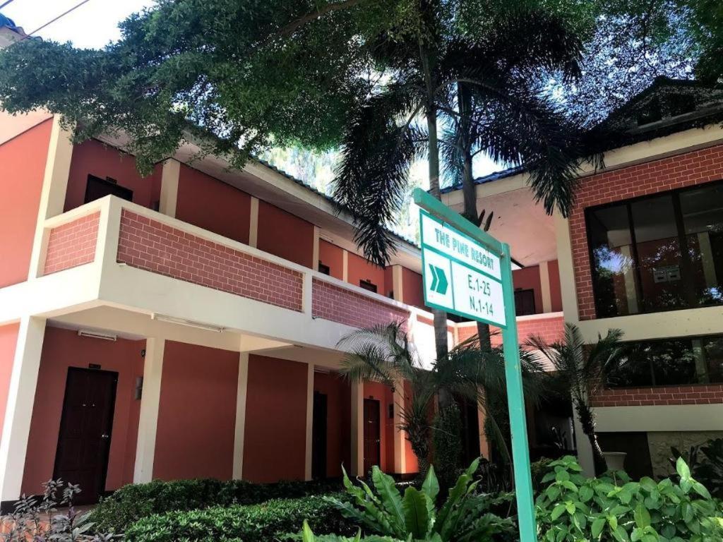The Pine Resort Pathum Thani Eksteriør bilde