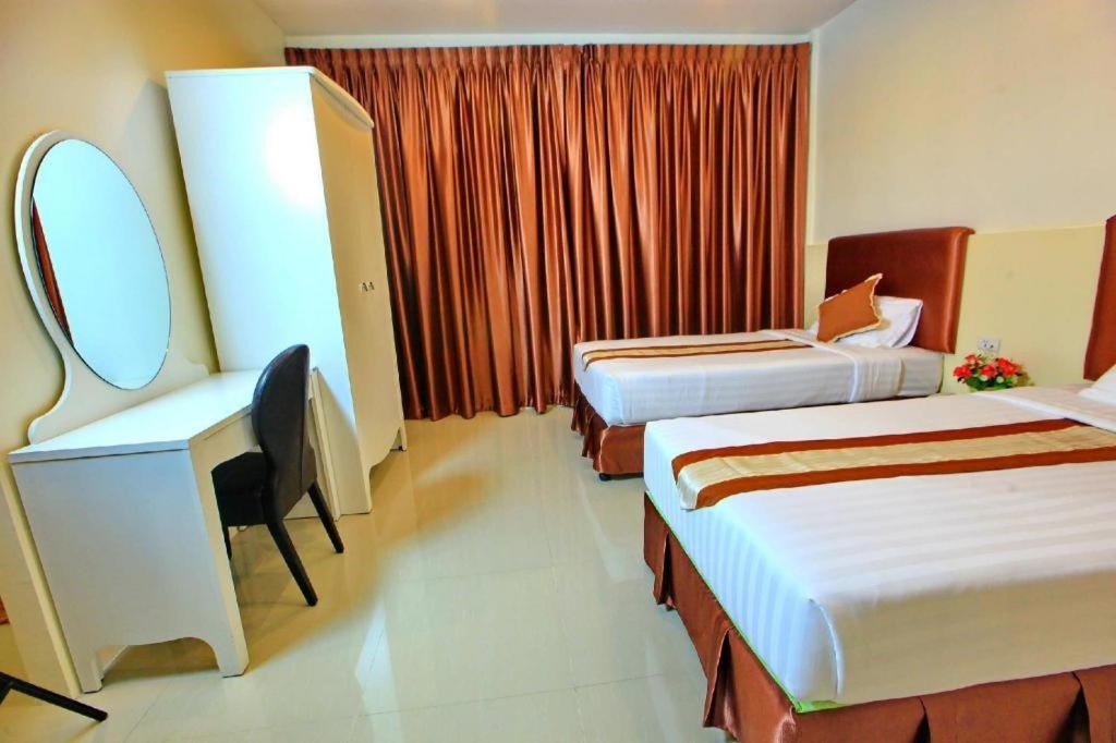 The Pine Resort Pathum Thani Eksteriør bilde