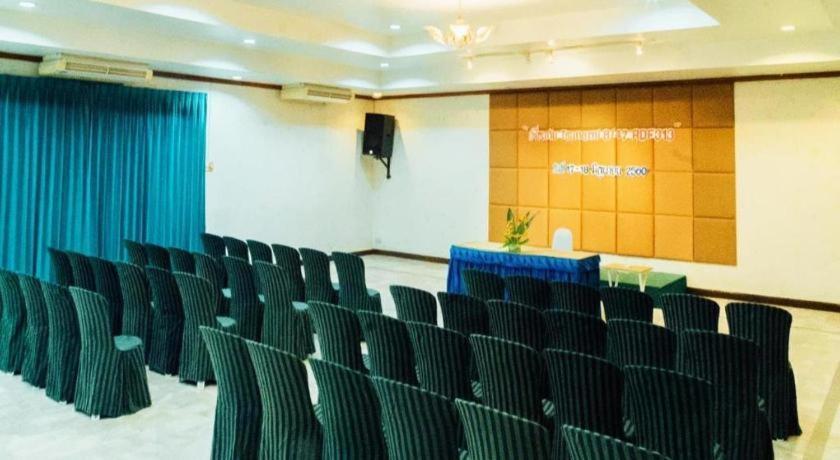 The Pine Resort Pathum Thani Eksteriør bilde