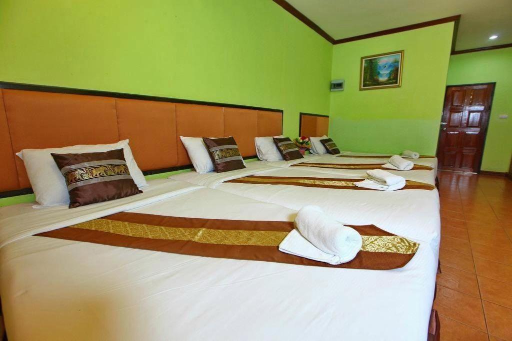 The Pine Resort Pathum Thani Eksteriør bilde